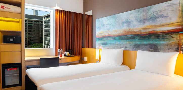 ibis-dubai-one-central-twin-room-1-web-cover-2